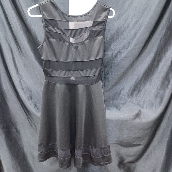 Zeagoo Black and Red Dress - Picture 1 of 8